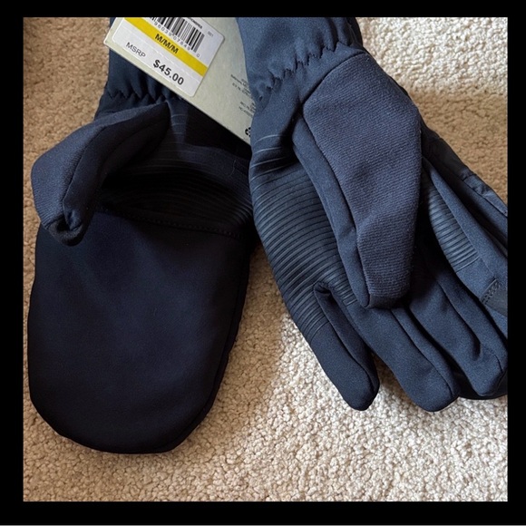 Under Armour NWT insulated mittens - Picture 4 of 7
